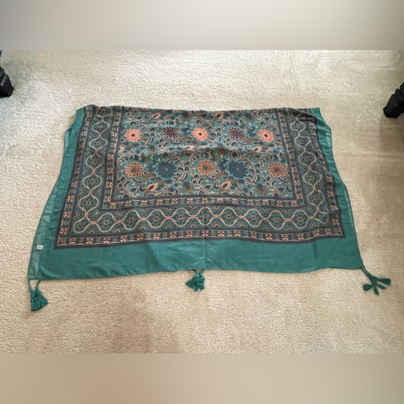 Green Floral Wrap - Kimono - Picture 6 of 7